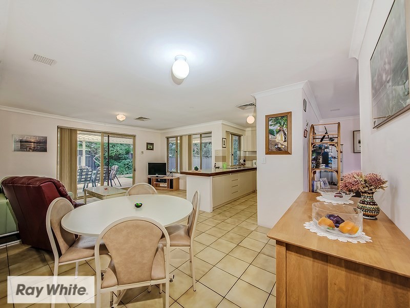 10 Barbet Heights, Ballajura WA 6066