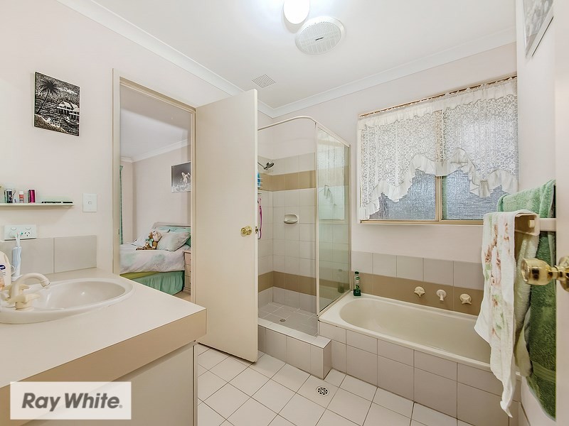 10 Barbet Heights, Ballajura WA 6066