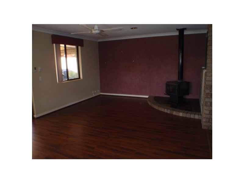 26 Parana Crescent, Beechboro WA 6063