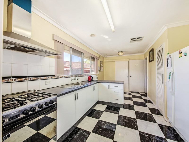 317 Alexander Drive, Dianella WA 6059