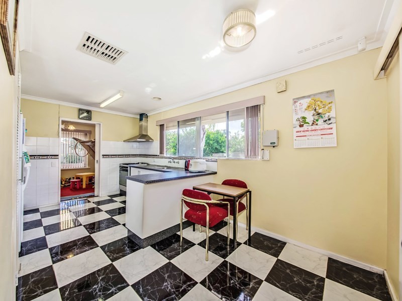 317 Alexander Drive, Dianella WA 6059