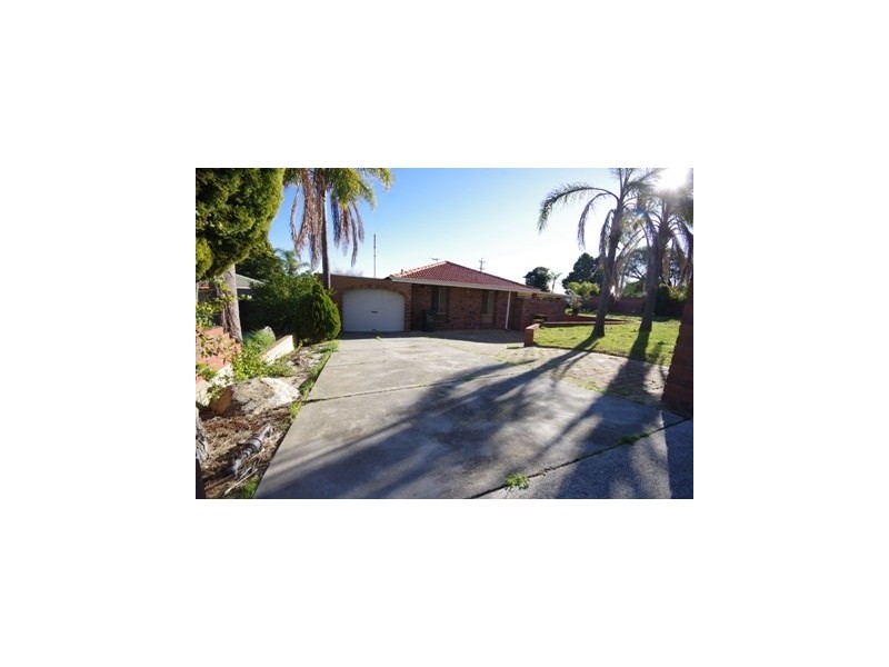 1 Binstead Court, Koondoola WA 6064