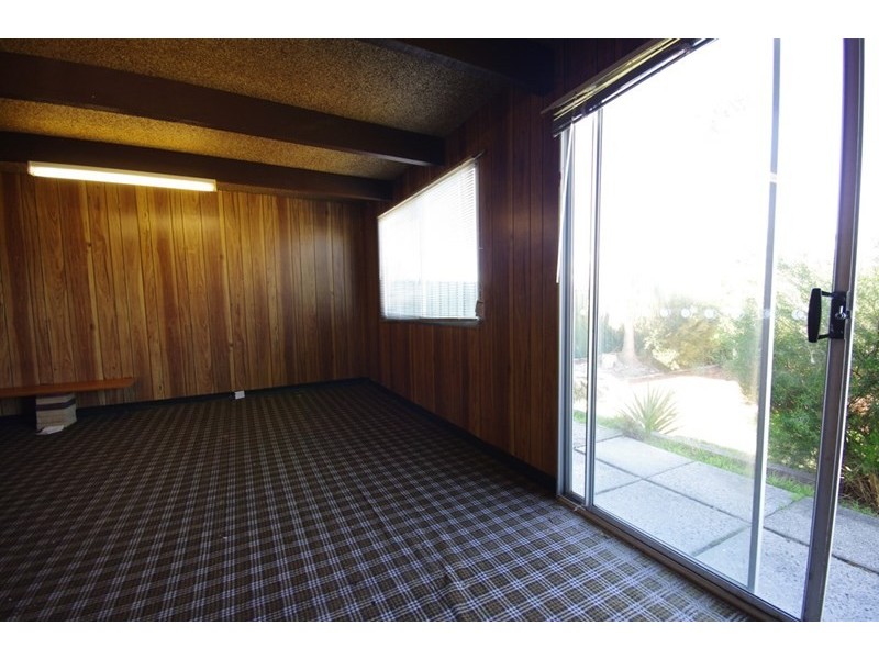 43 Montrose Avenue, Girrawheen WA 6064