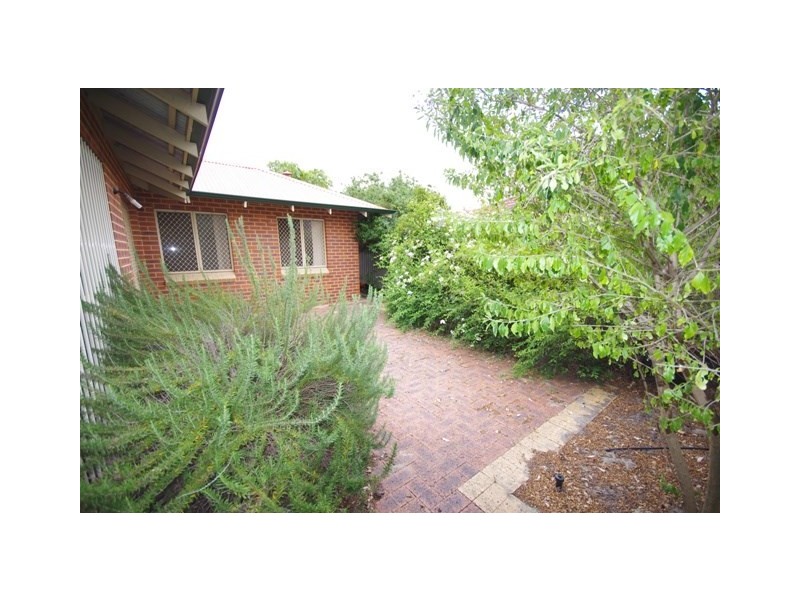 3/46 Railway Parade, Bassendean WA 6054