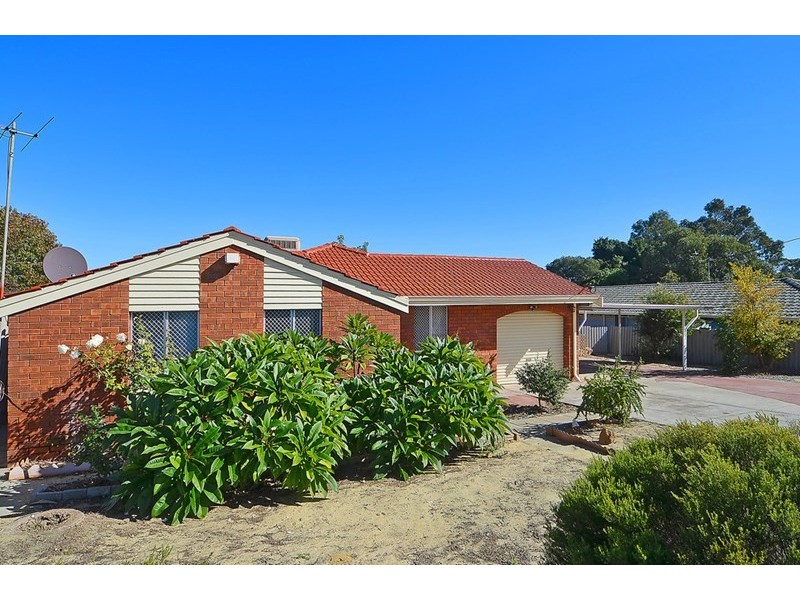 21 Curtis Way, Girrawheen WA 6064