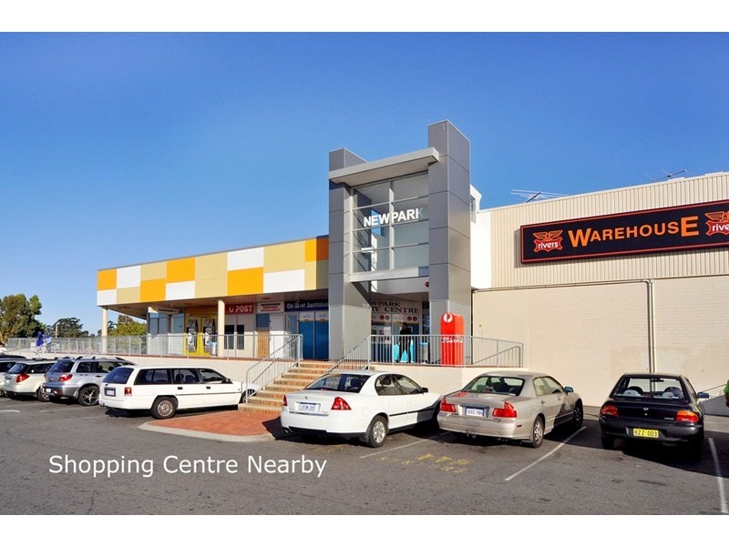 21 Curtis Way, Girrawheen WA 6064