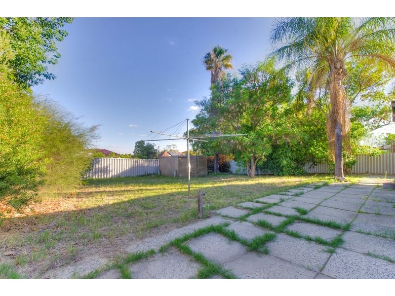 26 Camberwell Road, Balga WA 6061