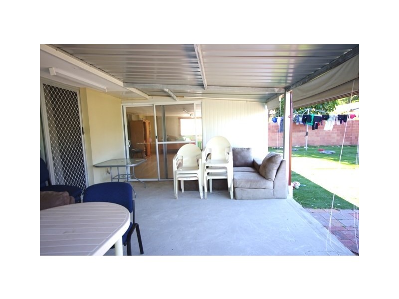 20 Ipswich Crescent, Girrawheen WA 6064