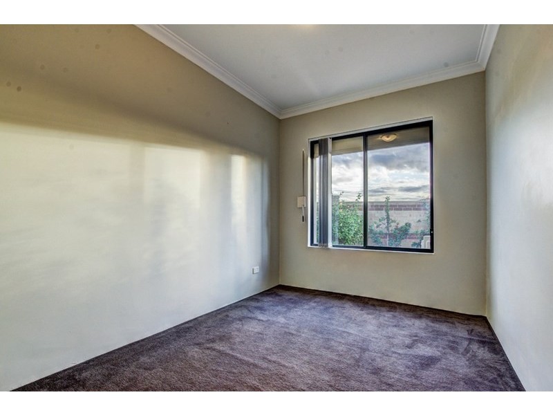 1b Myimbar Way, Nollamara WA 6061