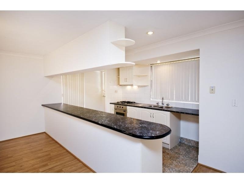 8 Foxglove Gardens, Mirrabooka WA 6061