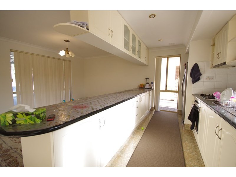 8 Foxglove Gardens, Mirrabooka WA 6061