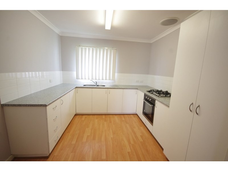 33 Rochford Way, Girrawheen WA 6064