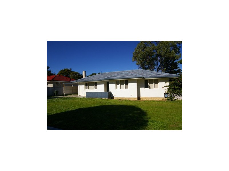 8 Ashcroft Way, Balga WA 6061