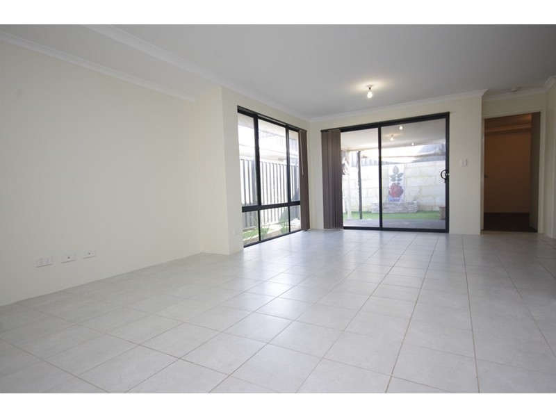 30 Hardcastle Avenue, Landsdale WA 6065