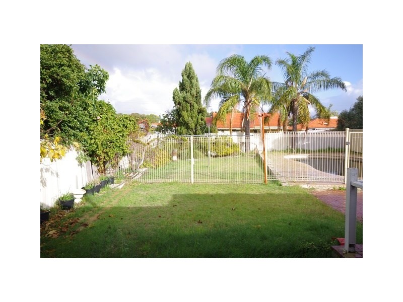 62 Hepburn Way, Balga WA 6061