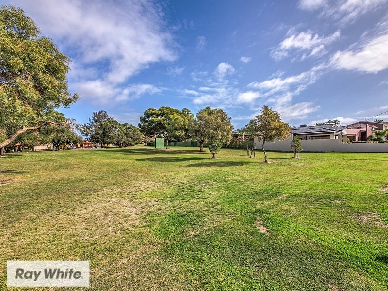 627 Light Street, Dianella WA 6059