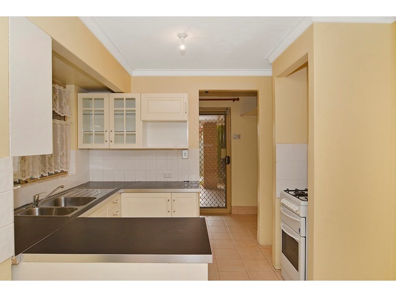 216 Illawarra Crescent, Ballajura WA 6066
