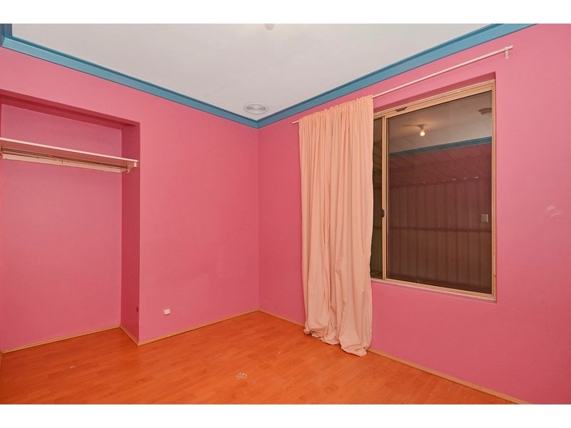 216 Illawarra Crescent, Ballajura WA 6066