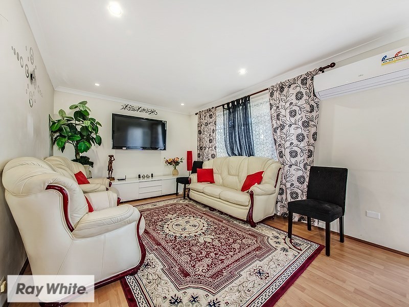 16 Apple Blossom Drive, Mirrabooka WA 6061