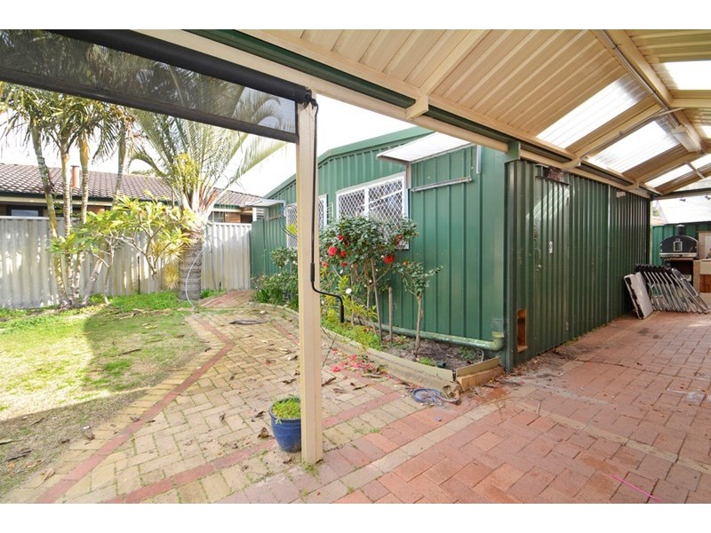 6 Coachwood Gardens, Ballajura WA 6066
