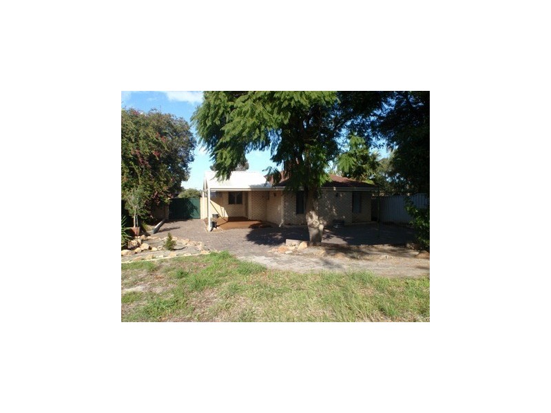 12 Missouri Court, Beechboro WA 6063