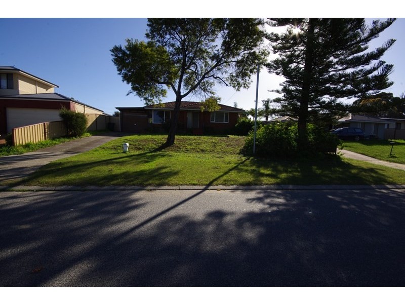 29 Colne Way, Girrawheen WA 6064