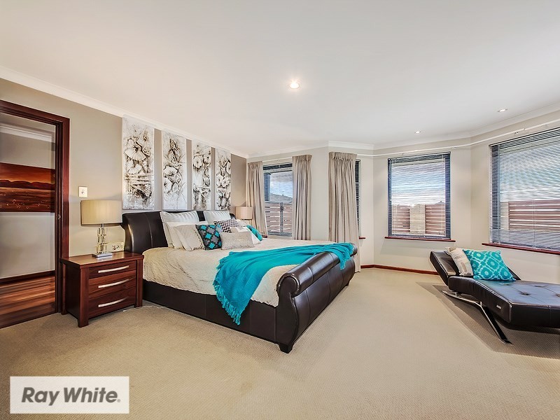 62 Regency Avenue, Madeley WA 6065