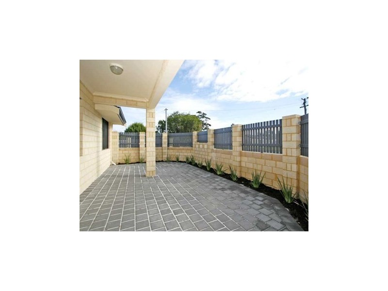 18A Albourne Way, Balga WA 6061