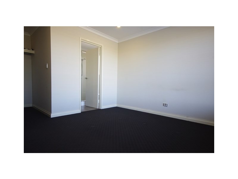 146 Suffolk Street, Caversham WA 6055