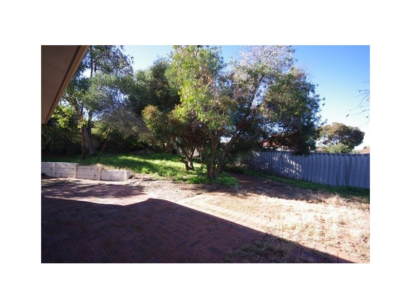 6 Alba Court, Mirrabooka WA 6061