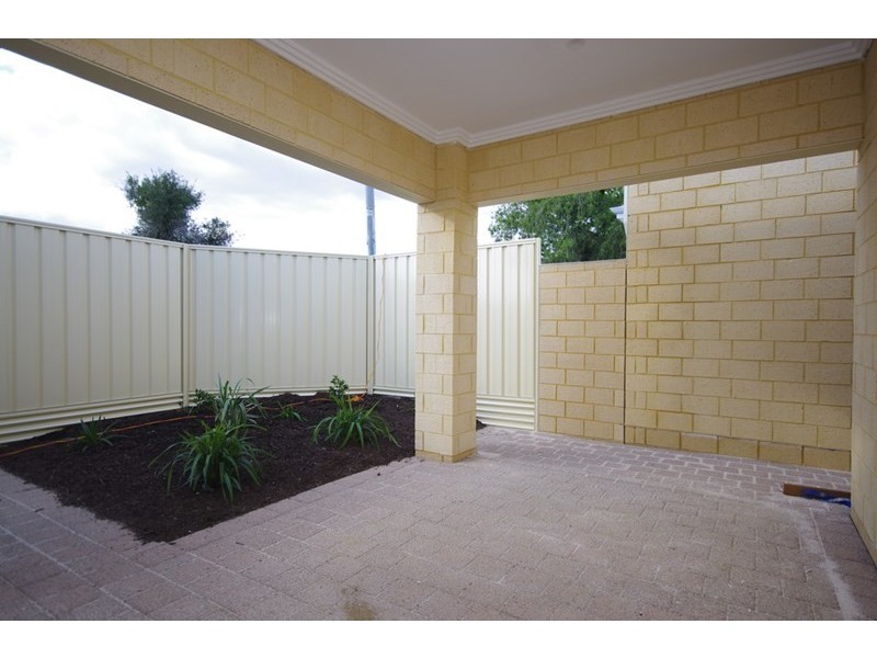 14 and 16 Danehill Way, Balga WA 6061