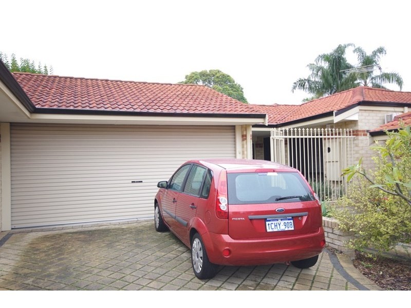 3/2 Carcoola Court, Nollamara WA 6061