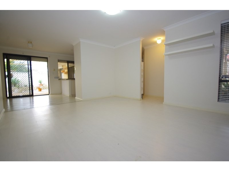 3/2 Carcoola Court, Nollamara WA 6061