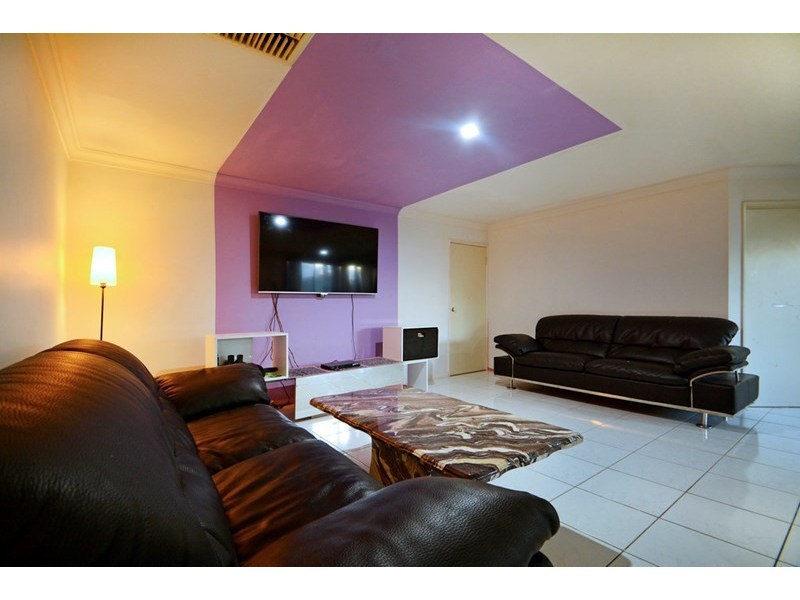 18 Clipper Drive, Ballajura WA 6066