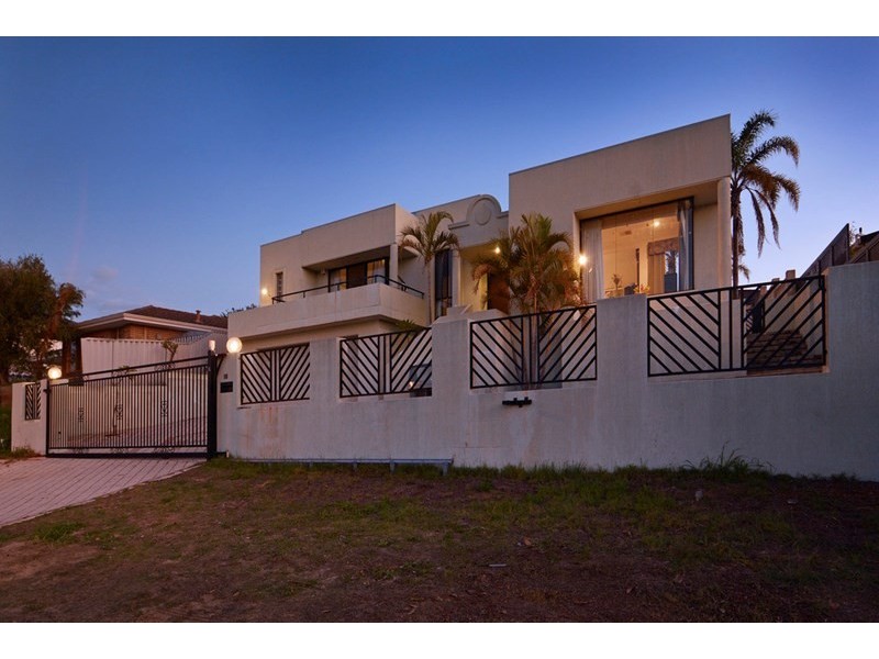 18 Clipper Drive, Ballajura WA 6066