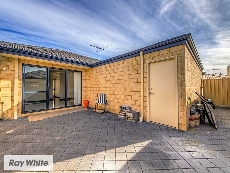 1 Falmer Lane, Girrawheen WA 6064