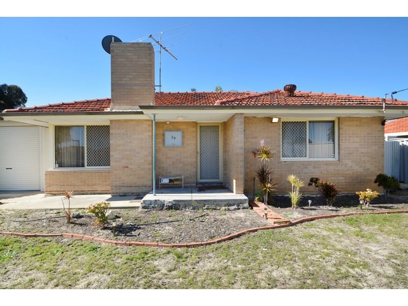 39 Altone Road, Lockridge WA 6054
