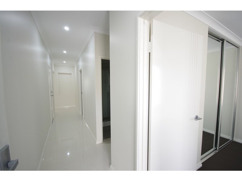 1,2and3/48 Kembla Circle, Madeley WA 6065