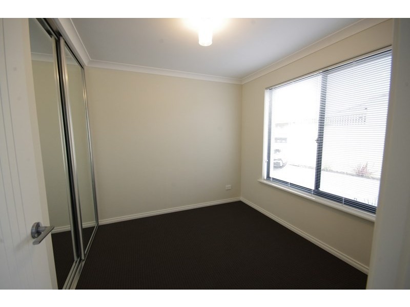 1,2and3/48 Kembla Circle, Madeley WA 6065