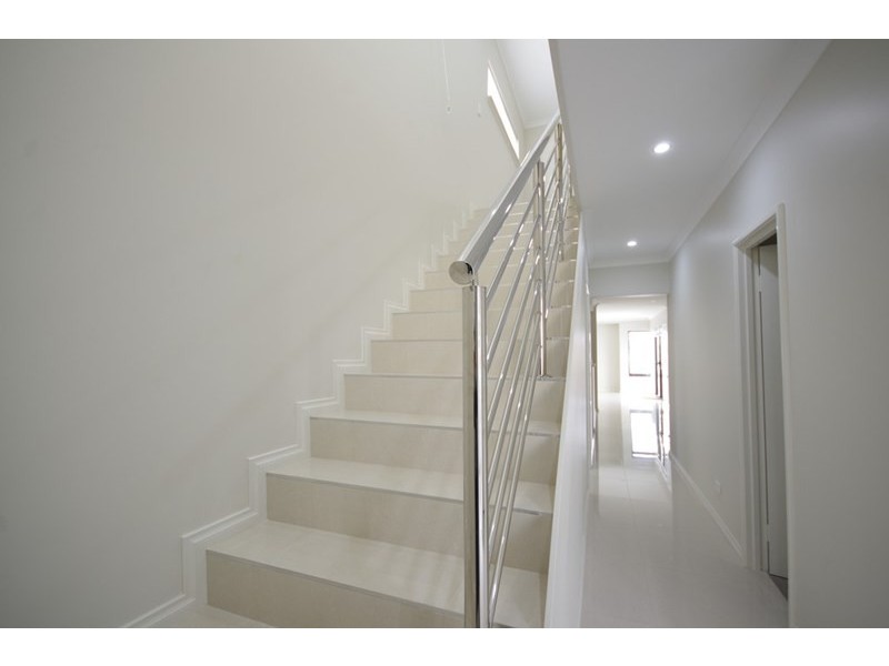 1,2and3/48 Kembla Circle, Madeley WA 6065