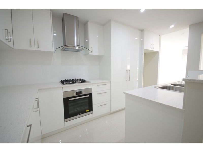 1,2and3/48 Kembla Circle, Madeley WA 6065