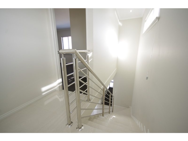 1,2and3/48 Kembla Circle, Madeley WA 6065