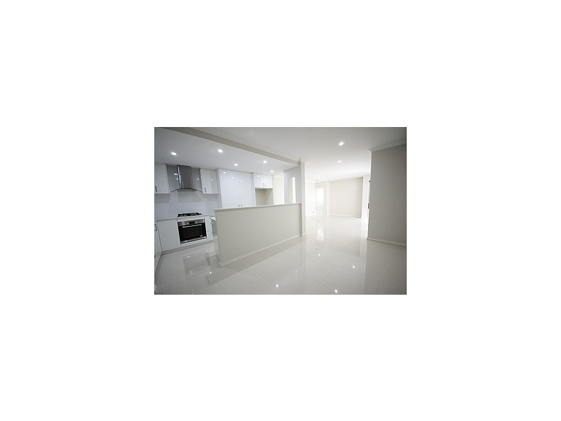 4/48 Kembla Circle, Madeley WA 6065