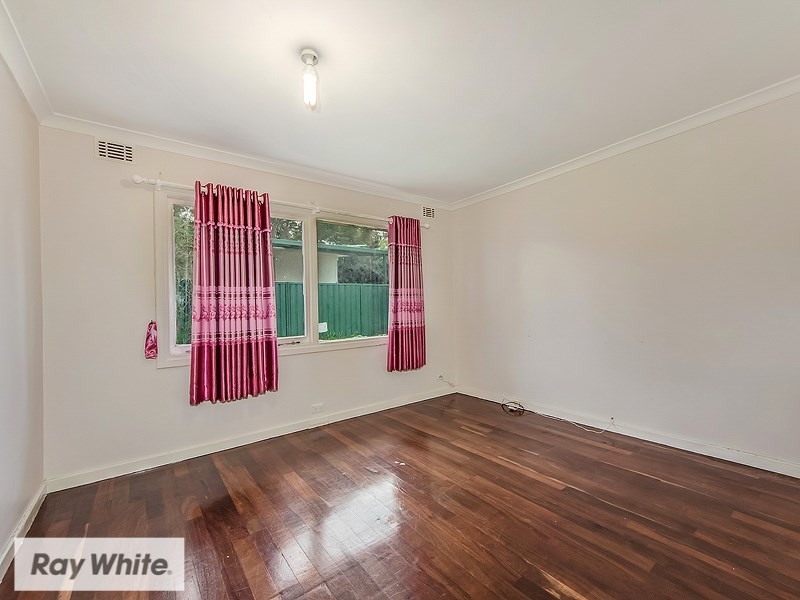 32 Denston Way, Girrawheen WA 6064