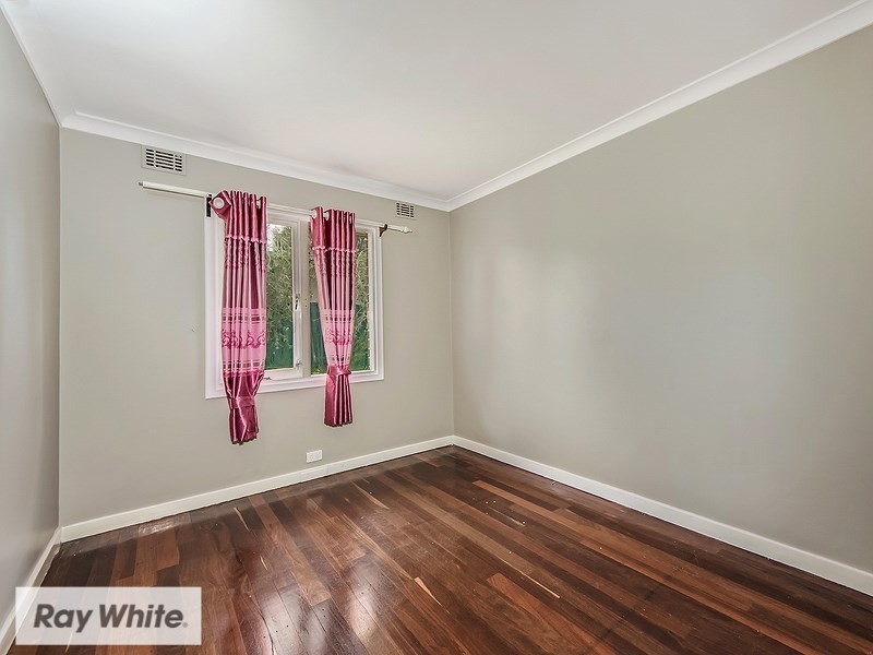 32 Denston Way, Girrawheen WA 6064