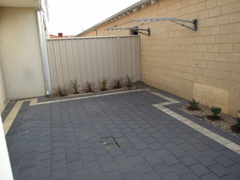 1/18 Gibbs Street, East Cannington WA 6107