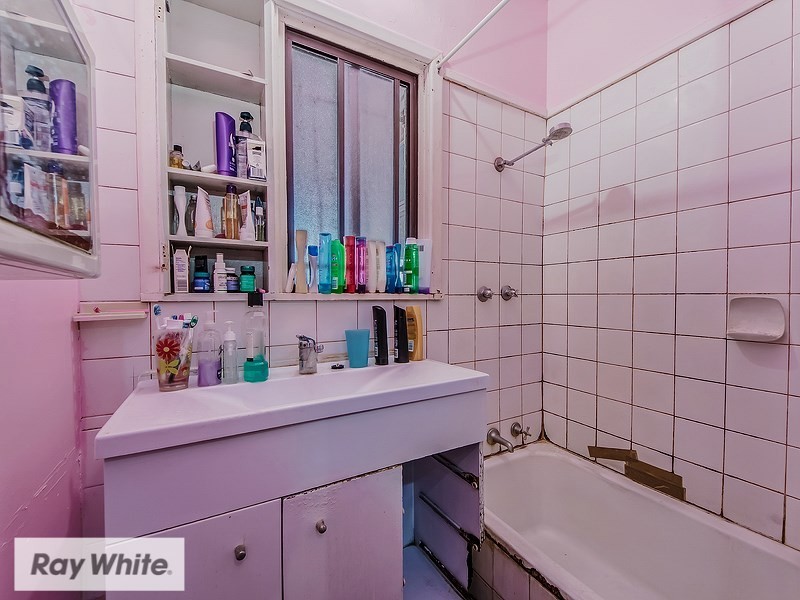 11 Lindley Street, Embleton WA 6062