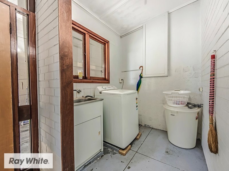 11 Lindley Street, Embleton WA 6062