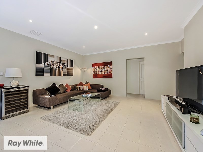 44 Salisbury Street, Bayswater WA 6053