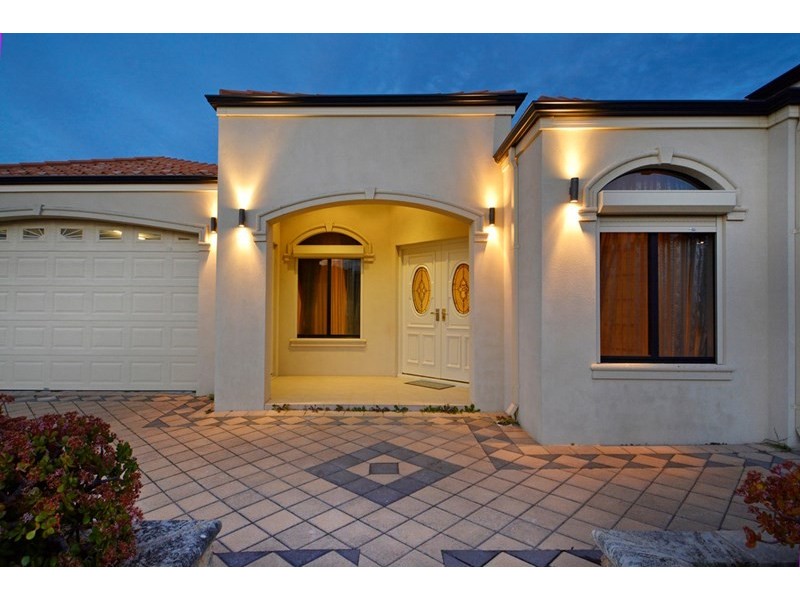 9 Burnsall Way, Darch WA 6065